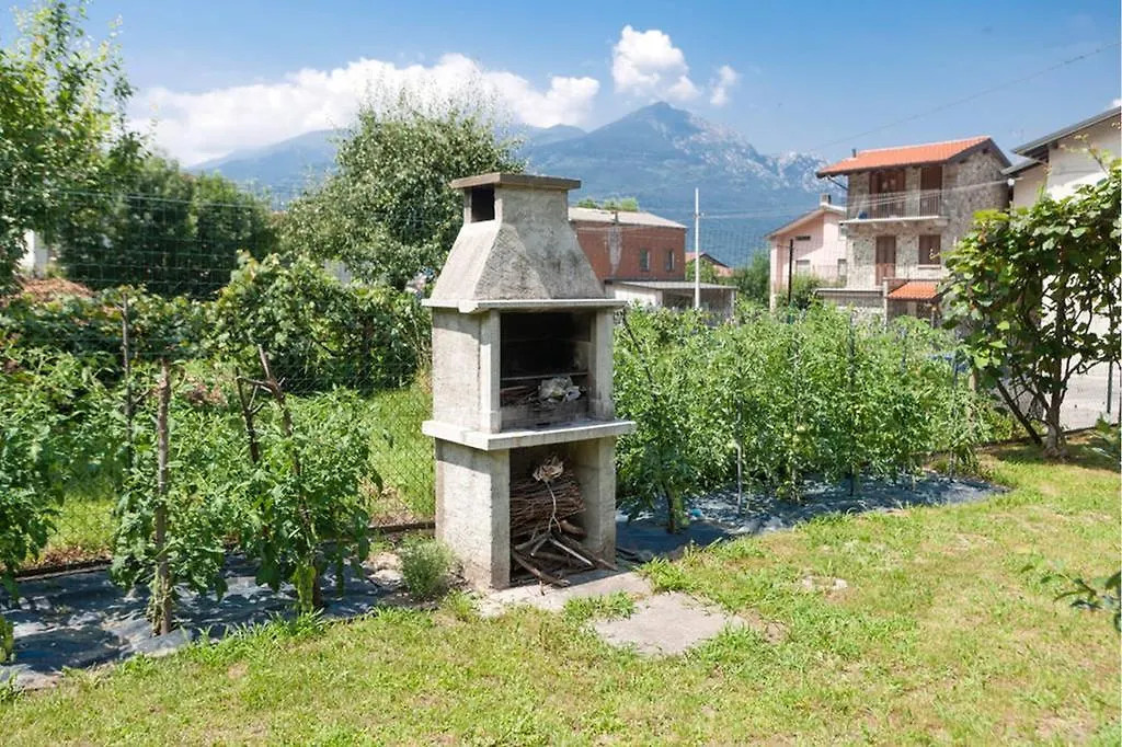 Casa Legnone Holiday home Piantedo