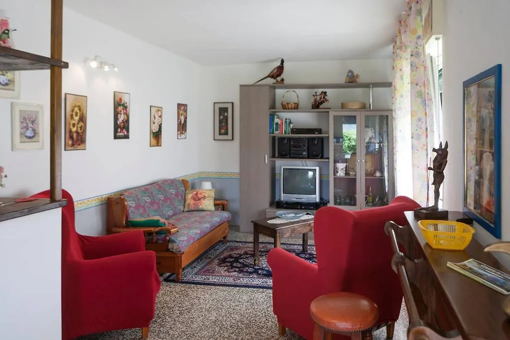 Casa Legnone Holiday home Piantedo